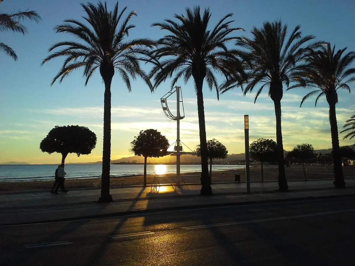 50 M De La Plage! Proche Du Centre Ville! Piscine! Vue Sur Mer Et Montagnes! Wifi! 2 Velos A Disposition! Cambrils Appartement
