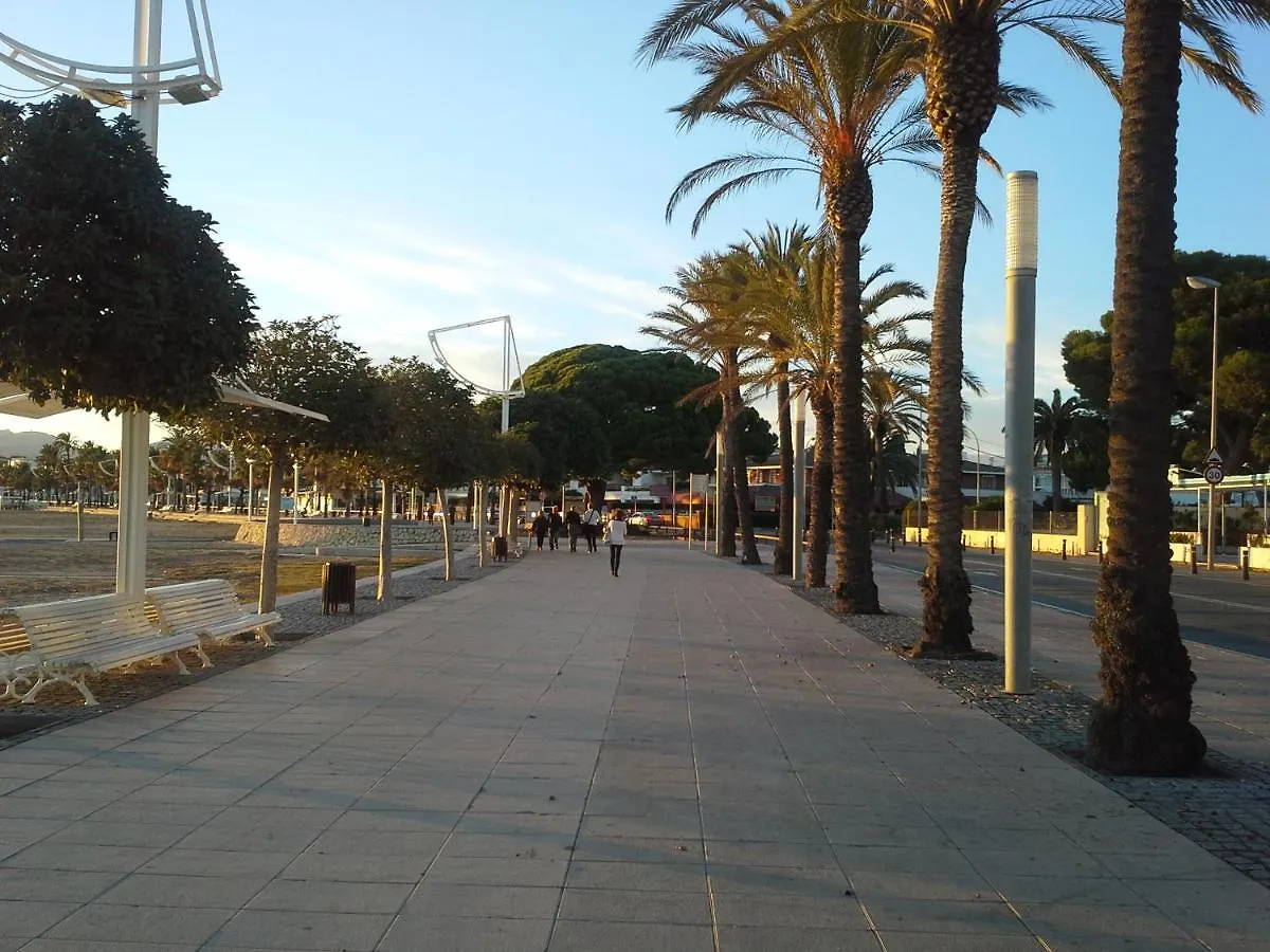 Appartement 50 M De La Plage! Proche Du Centre Ville! Piscine! Vue Sur Mer Et Montagnes! Wifi! 2 Velos A Disposition! Cambrils Spanje